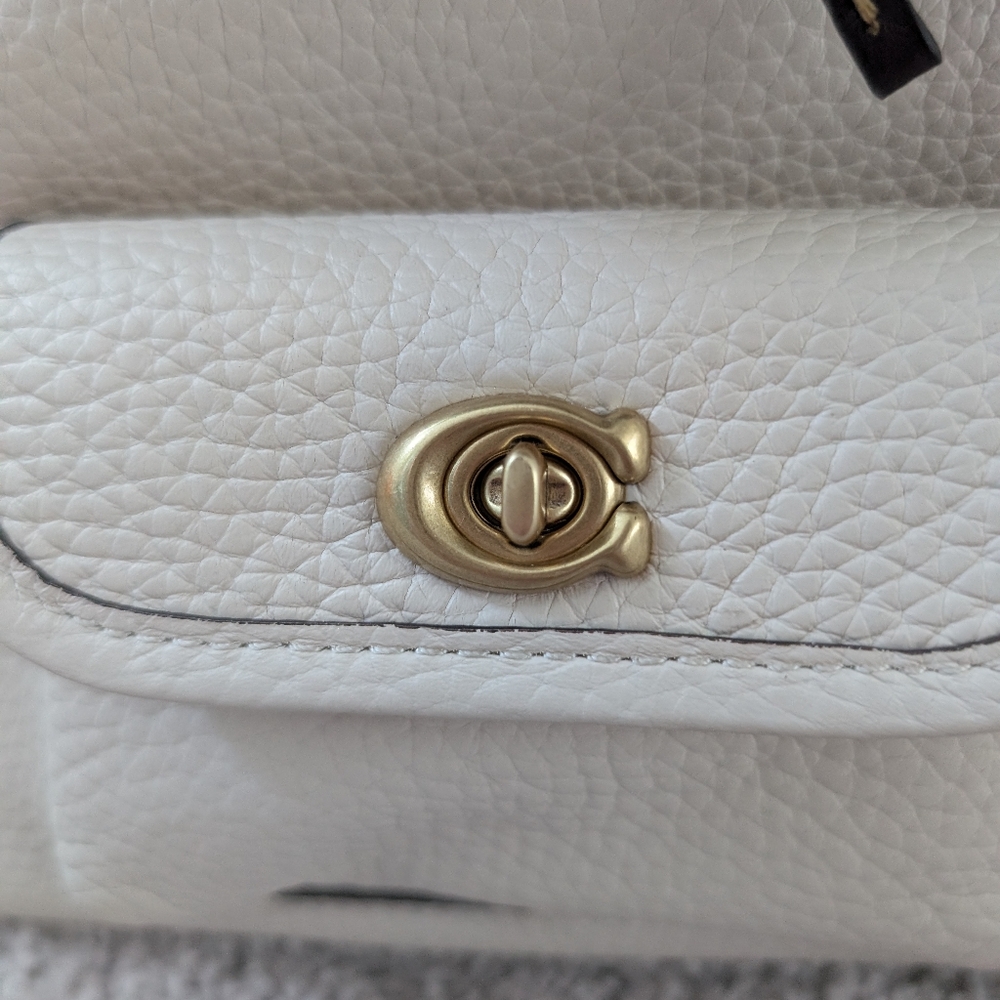 Coach Riya 21 Backpack In Colorblock White - Picture 3 of 12